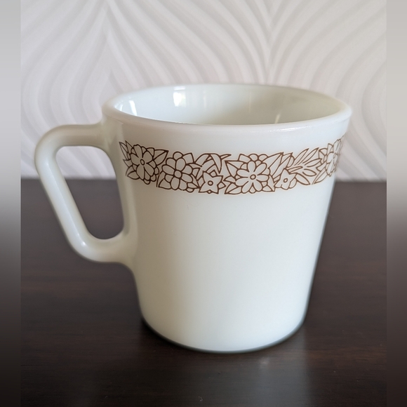 Vintage Pyrex Woodland Brown Floral Milk Glass Mug - Picture 1 of 6